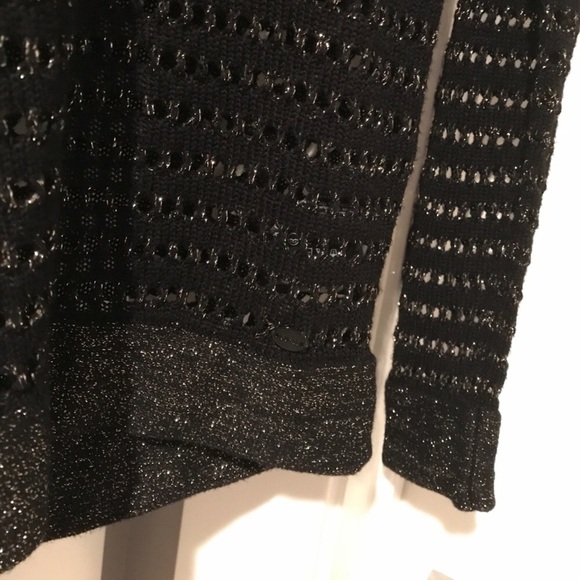🆕Guess Metallic Crotched Knit Open Hole Sweater - Picture 4 of 8